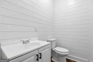 807 W 52nd St, Savannah, GA 31401 - Photo 20