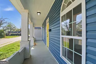 807 W 52nd St, Savannah, GA 31401 - Photo 4