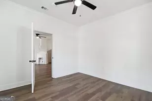 807 W 52nd St, Savannah, GA 31401 - Photo 26