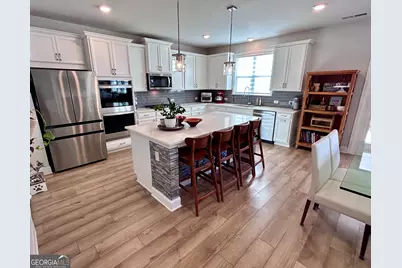 706 Lanarck Way, Peachtree City, GA 30269 - Photo 8