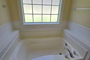 2411 Riverside Dr, Valdosta, GA 31602 - Photo 10