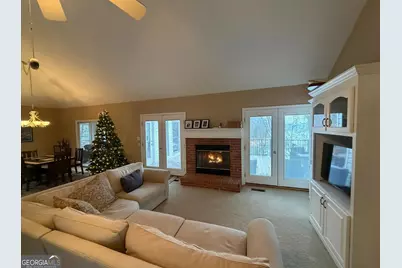 131 Sunrise Drive, Lavonia, GA 30553 - Photo 6