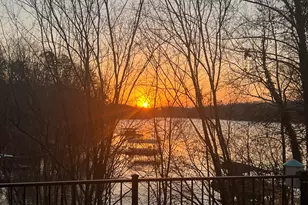 131 Sunrise Dr, Lavonia, GA 30553 - Photo 2