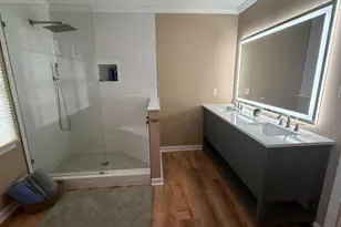 131 Sunrise Dr, Lavonia, GA 30553 - Photo 14