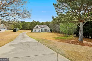 74 Fieldstone Farms Dr, Senoia, GA 30276 - Photo 2