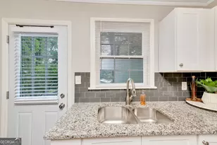 192 Woods Dr NE, Marietta, GA 30060 - Photo 22