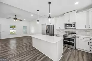 110 Robinson St, Folkston, GA 31537 - Photo 12