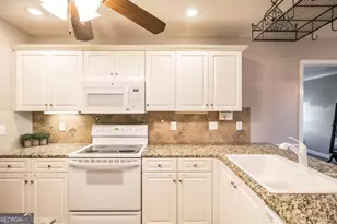 203 Cumberland Woods Terrace, Warner Robins, GA 31088 - Photo 14