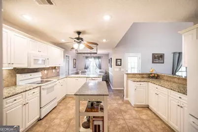 203 Cumberland Woods Terrace, Warner Robins, GA 31088 - Photo 16