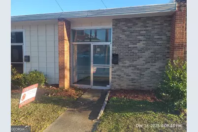 422 Academy Avenue, Dublin, GA 31021 - Photo 2