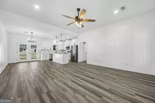 215 McQueen St, Folkston, GA 31537 - Photo 10