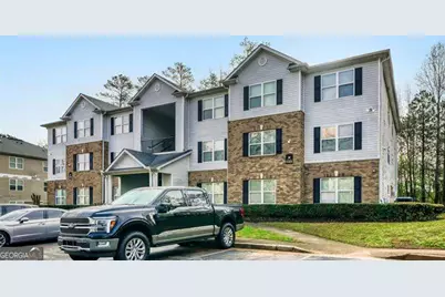 10204 Fairington Ridge Circle, Lithonia, GA 30038 - Photo 1
