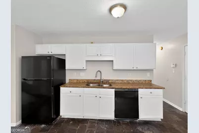 5814 Shadow Creek Drive, Lithonia, GA 30058 - Photo 10