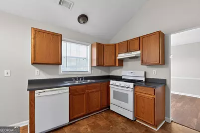 7888 Providence Point Way, Lithonia, GA 30058 - Photo 18