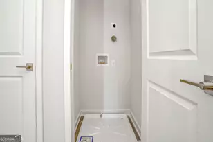 360 Dempsey Dr, Fayetteville, GA 30214 - Photo 10