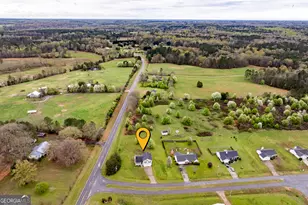 105 Stonebrooke Dr, Colbert, GA 30628 - Photo 4