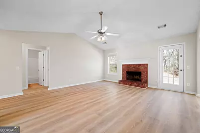 396 E Sycamore Drive, Winder, GA 30680 - Photo 10