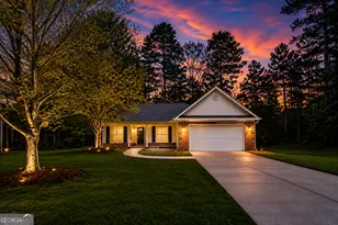 396 E Sycamore Dr, Winder, GA 30680 - Photo 1