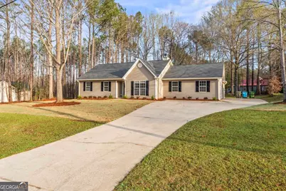 147 Bonnies Way, Jenkinsburg, GA 30234 - Photo 2