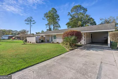 2820 Wildwood Drive, Brunswick, GA 31520 - Photo 2