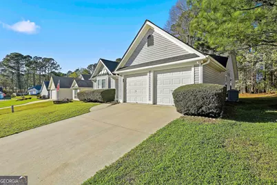 105 Chase Court, Peachtree City, GA 30269 - Photo 4