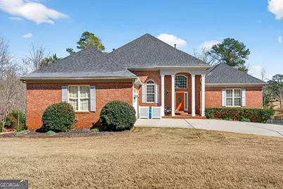 1037 Lyndhurst Way, Conyers, GA 30012 - Photo 2