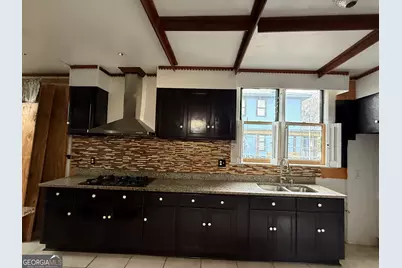 643 E 40th Street, Savannah, GA 31401 - Photo 12