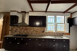 643 E 40th St, Savannah, GA 31401 - Photo 12