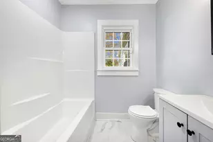 253 Edwards St, Elberton, GA 30635 - Photo 6