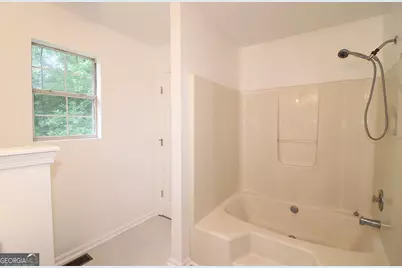 5851 Giles Road, Lithonia, GA 30058 - Photo 10