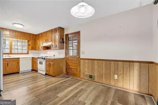 395 SW Cedar Ln SW, Conyers, GA 30094 - Photo 6