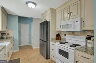 135 Valley Brook Dr, Newnan, GA 30265 - Photo 14