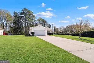 1101 Ravenwood Dr, Bethlehem, GA 30620 - Photo 2