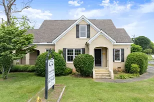 592 N Main St, Cornelia, GA 30531 - Photo 1