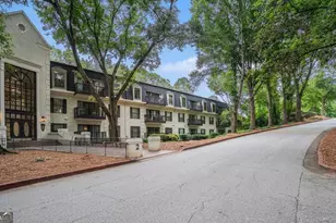 2106 Pine Heights Dr, Atlanta, GA 30324 - Photo 2