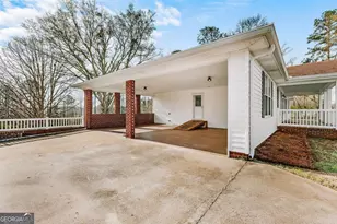 674 Yancey Rd, Arnoldsville, GA 30619 - Photo 6