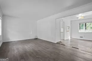 5809 Oakleaf Way, Stone Mountain, GA 30087 - Photo 4