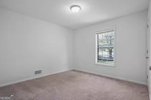 5809 Oakleaf Way, Stone Mountain, GA 30087 - Photo 18