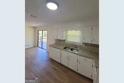 463 Rock Meadow Drive, Stone Mountain, GA 30088 - Photo 8