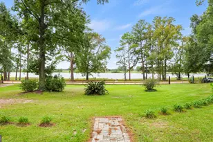 1565 E Lake Dr, Screven, GA 31560 - Photo 26