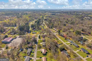 208 Cherry St, Toccoa, GA 30577 - Photo 8