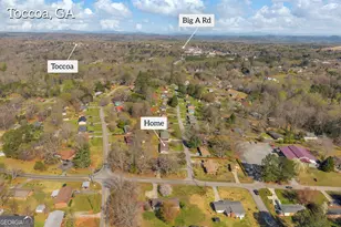 208 Cherry St, Toccoa, GA 30577 - Photo 12