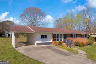 208 Cherry St, Toccoa, GA 30577 - Photo 1