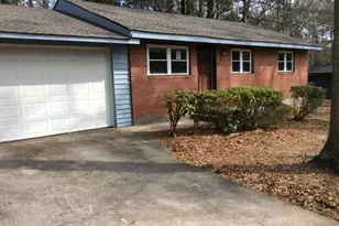 105 E Mimosa Dr, Jonesboro, GA 30236 - Photo 1