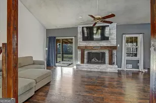 217 Lynn Dr, Fayetteville, GA 30215 - Photo 4