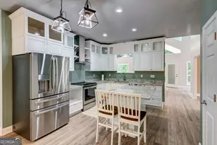 1010 Lakeland Dr, Toccoa, GA 30577 - Photo 10