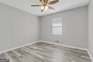 8730 Parliament Pl, Jonesboro, GA 30238 - Photo 12