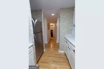 3481 Lakeside Drive NE #605, Atlanta, GA 30326 - Photo 12