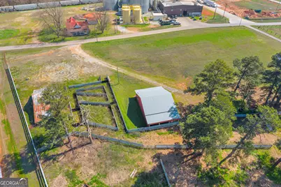 228 W Main Street, Bowersville, GA 30516 - Photo 2