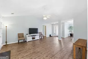 5551 Chestnut Creek Ln, Flowery Branch, GA 30542 - Photo 24